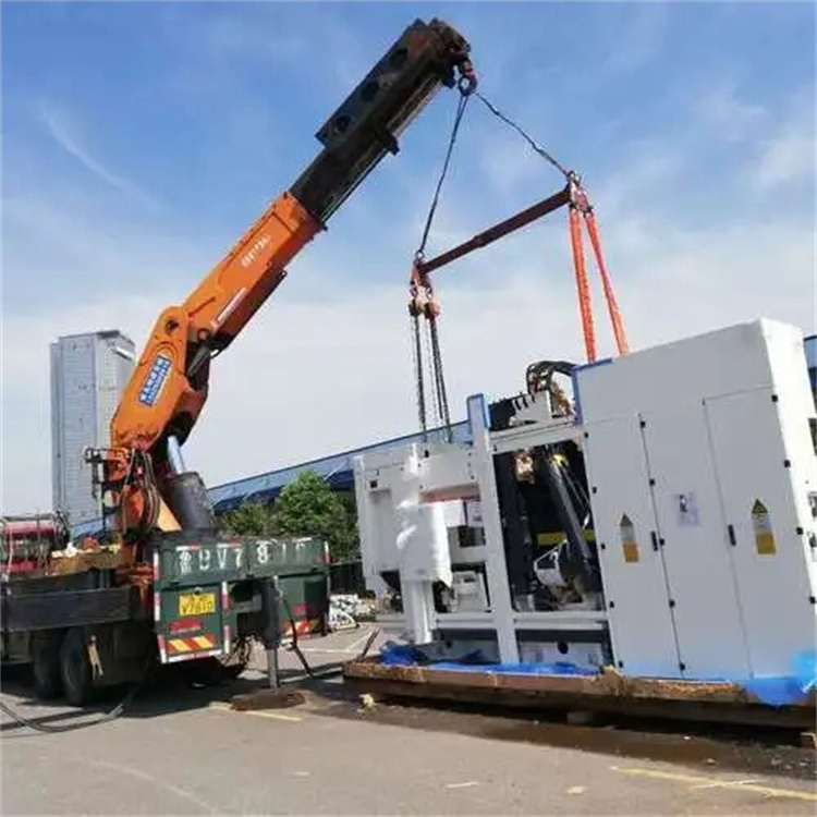 新县附近小吊车联系方式|8-16吨|本地及时服务